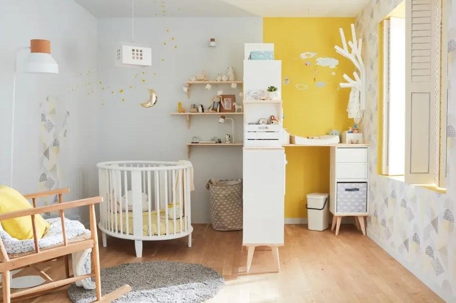 chambre bebe scandinave jaune