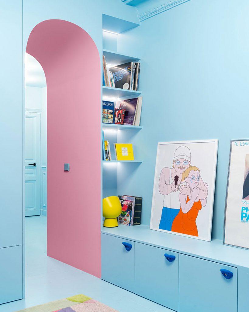Un eclat de couleurs vives dans un petit appartement parisien de 45 m2 5