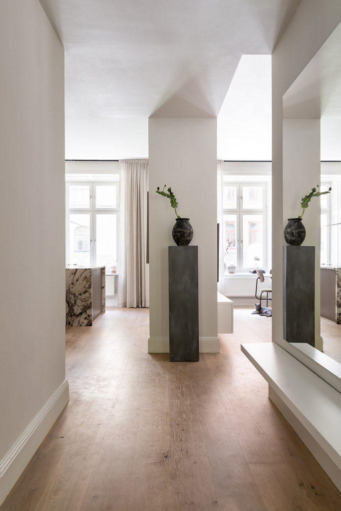Entre luxe et simplicite plongee dans un appartement scandinave de 83 m2 qui redefinit lelegance 18