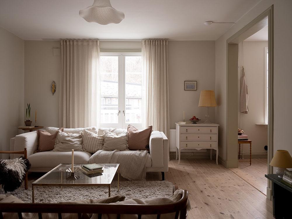 Dans ce magnifique appartement le confort minimaliste embrasse lauthenticite vintage 8