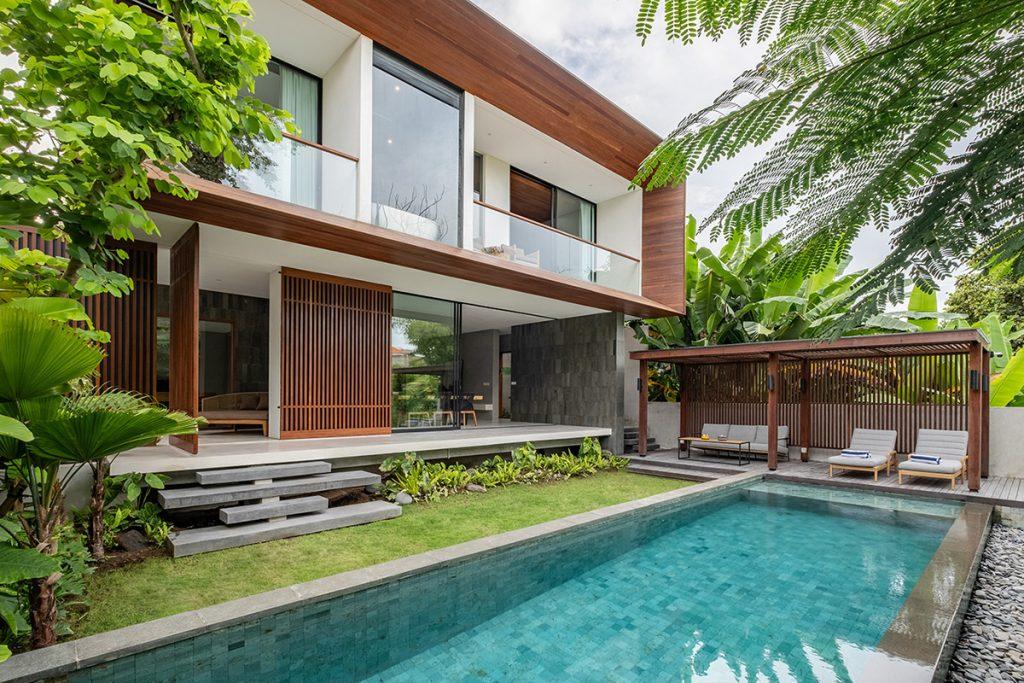 Decouvrez une villa Balinaise ou le design contemporain rencontre la splendeur tropicale 13