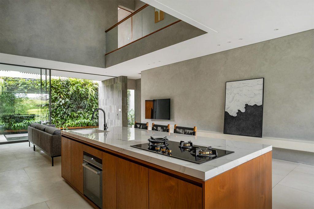 Decouvrez une villa Balinaise ou le design contemporain rencontre la splendeur tropicale 8