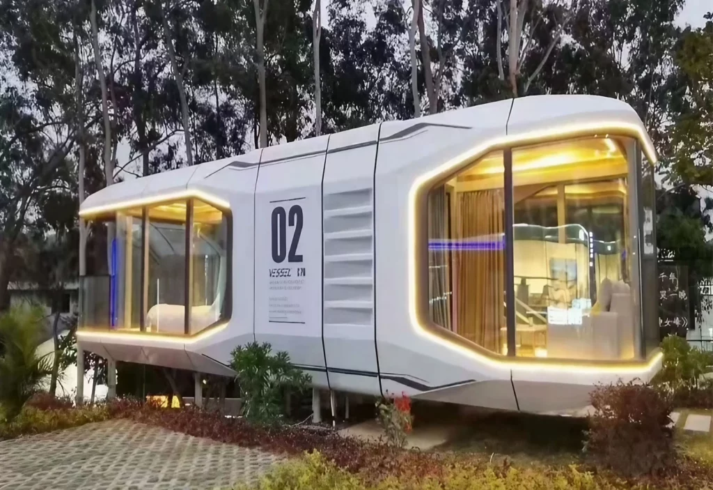 Une incroyable mini maison futuriste de 37m2 prete a embarquer vers linfini et au dela 1