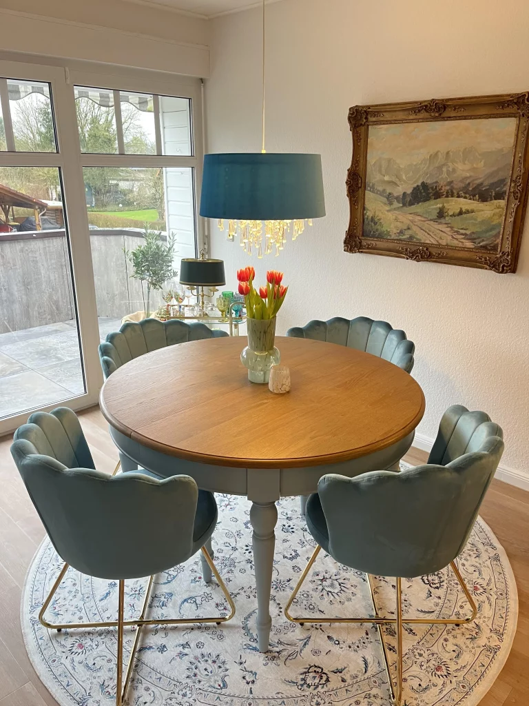 La table ronde extensible de 4 a 12 personnes Angusta