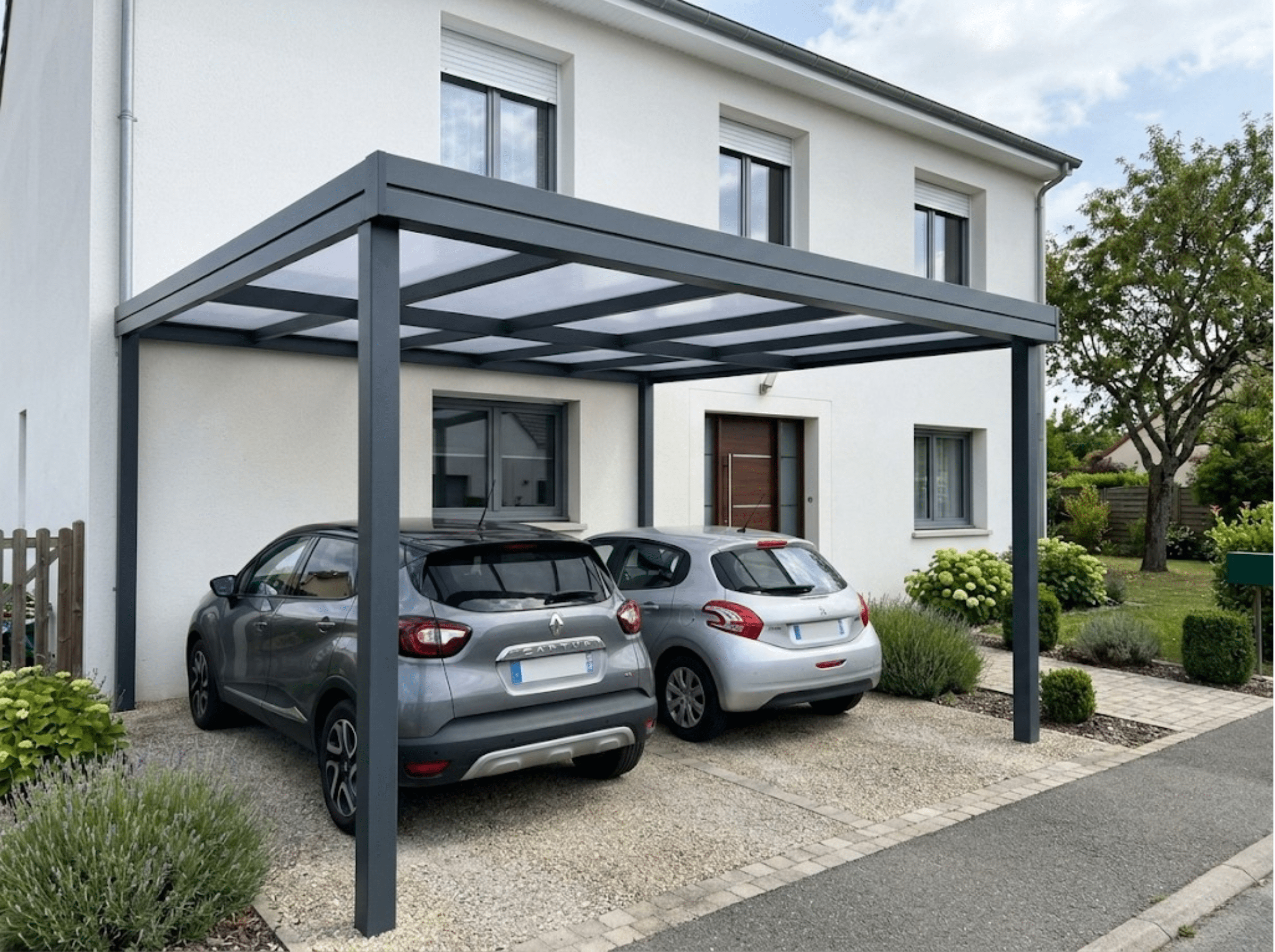 Carport devant maison